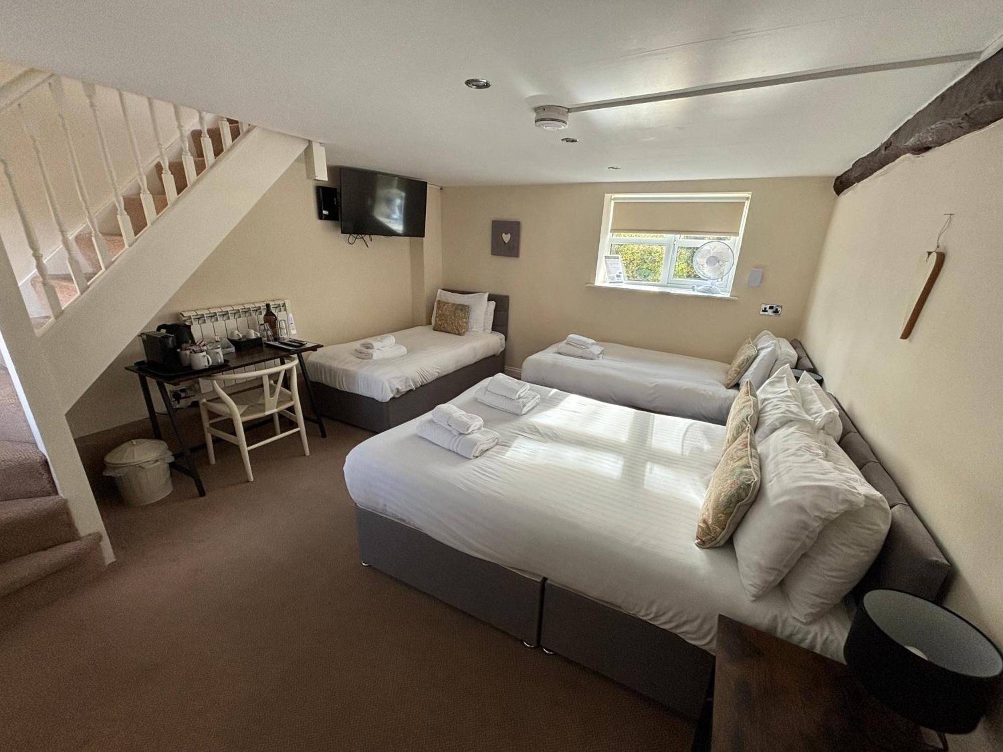 Rylands Farm Guest House 威姆斯洛 外观 照片